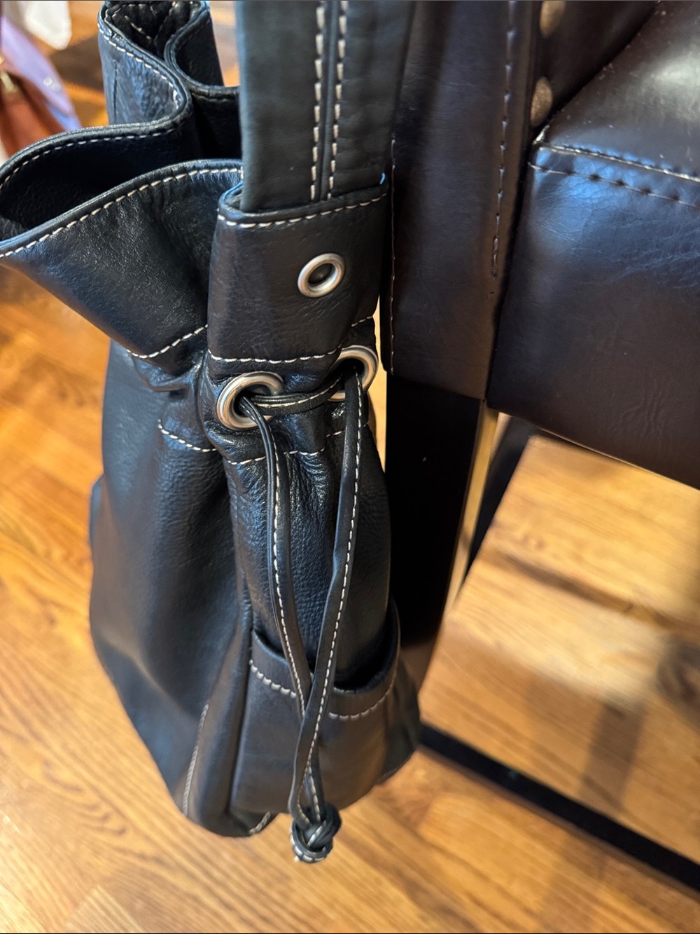 Kenneth Cole Reaction Black Leather Drawstring Bucket Shoulder Bag - Picture 4 of 6